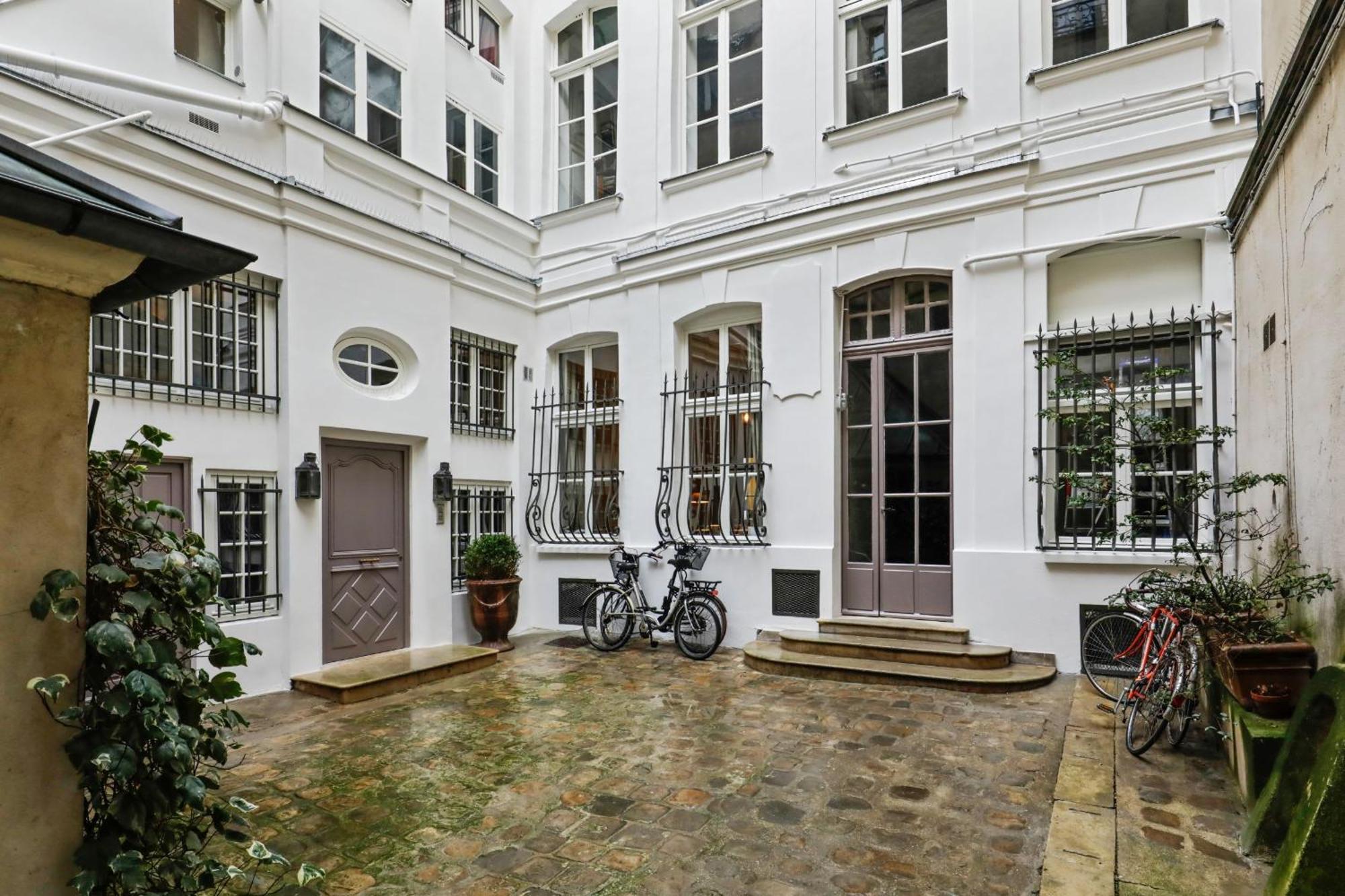 Le Marais & Place Des Vosges - Cityapartmentstay Париж Екстериор снимка